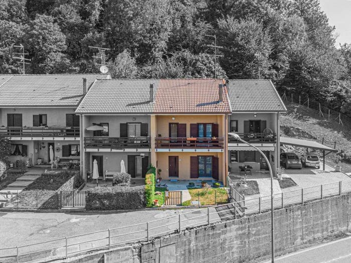 Casa trilocale in vendita in Borgo Curminie, Isola, Montenars