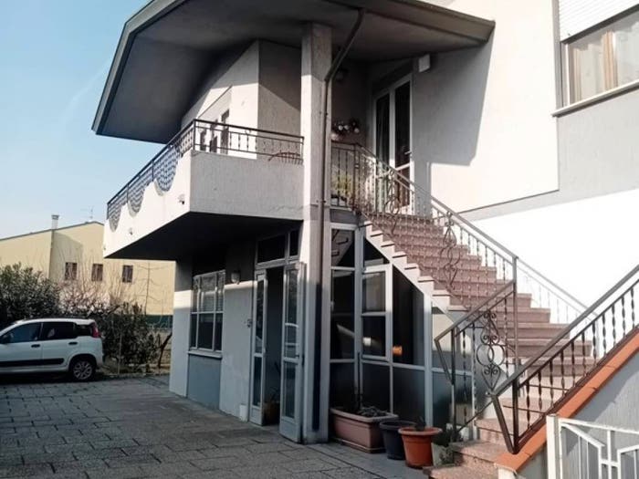 Casa con 6 locali in vendita in Abbazia Pisani, Villa del Conte