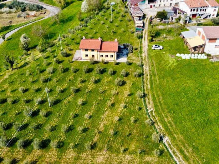 Casa con 5 locali in vendita in Via Lazzaretti, Salcedo
