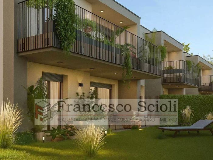Appartamento trilocale in vendita in Via Ceresio, Centro, Lomazzo
