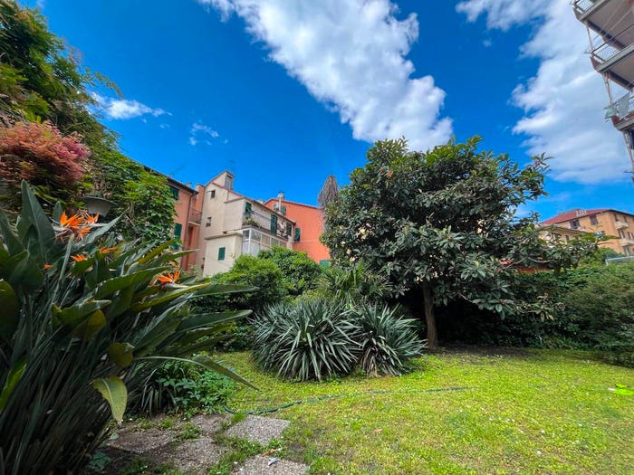 Appartamento con 6 locali in vendita in Centro, Arenzano