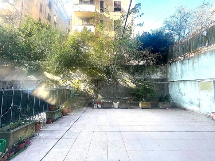 Appartamento trilocale in vendita in Via Casata Centuriona, Marassi, Genova
