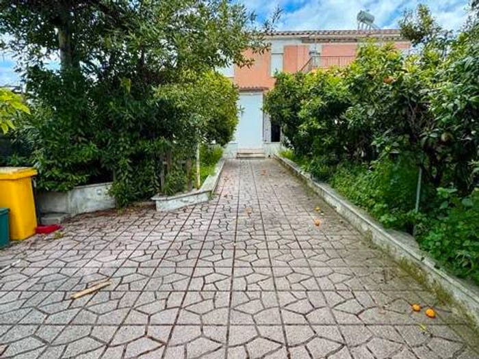 Casa con 5 locali in vendita in Via Agosta No Number, Loricina Seccia Tre Cancelli, Nettuno