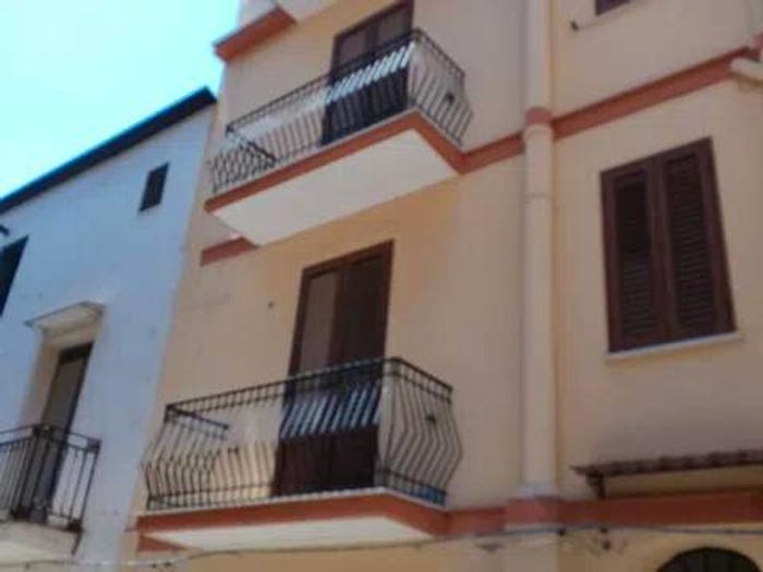 Casa con 5 locali in vendita in Via Venezia No Number, Montelepre