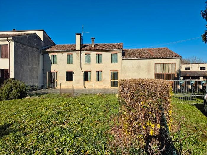 Casa con 6 locali in vendita in Via Maria Sambo, Centro, Terrazzo