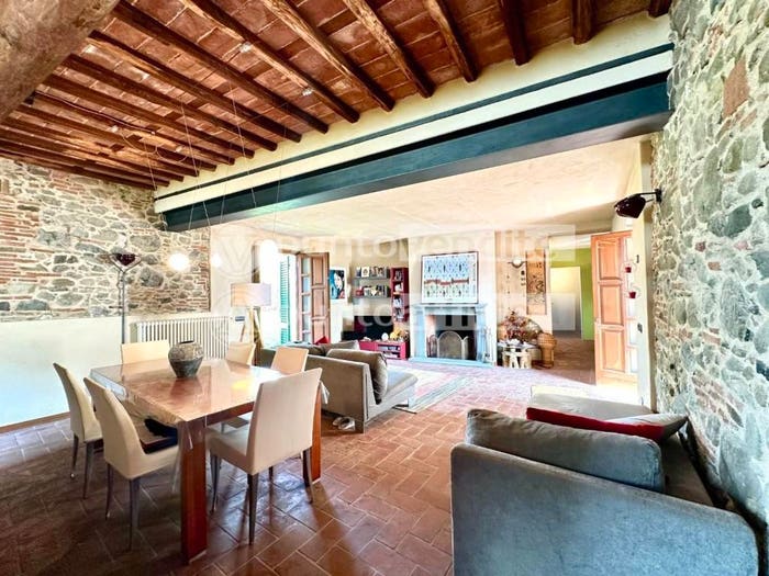 Casa con 6 locali in vendita in Via del Giardinetto, Marlia, Capannori