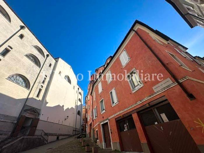 Appartamento bilocale in vendita in Città Vecchia, Trieste