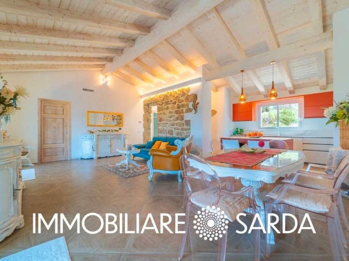 Casa trilocale in vendita in Via Giuseppe Todde, Capannaccia, Palau