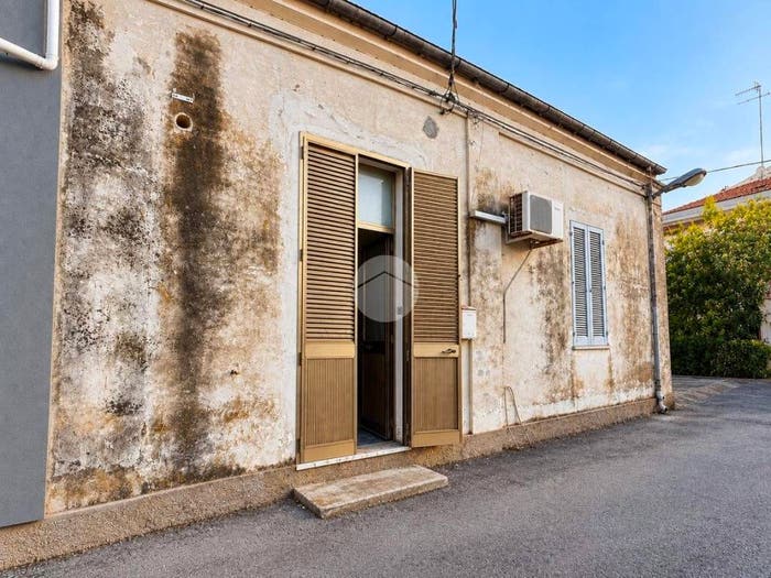 Casa trilocale in vendita in Vicolo Isonzo, Centro, Roseto degli Abruzzi