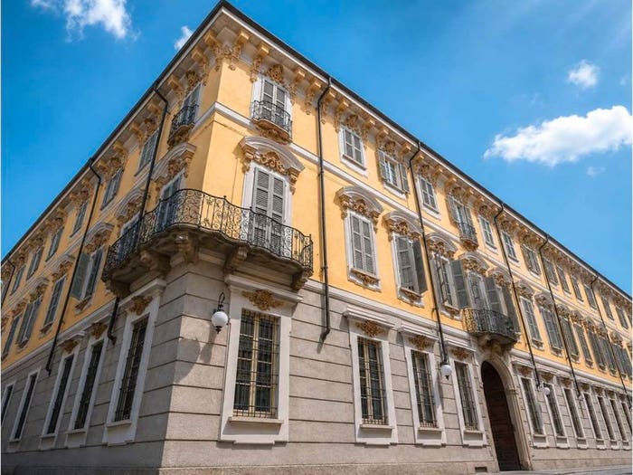 Appartamento con 6 locali in vendita in CORSO CAVALLOTTI, Centro Storico, Novara