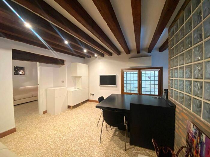 Appartamento bilocale in vendita in Campo San Polo San Stin, San Polo, Venezia