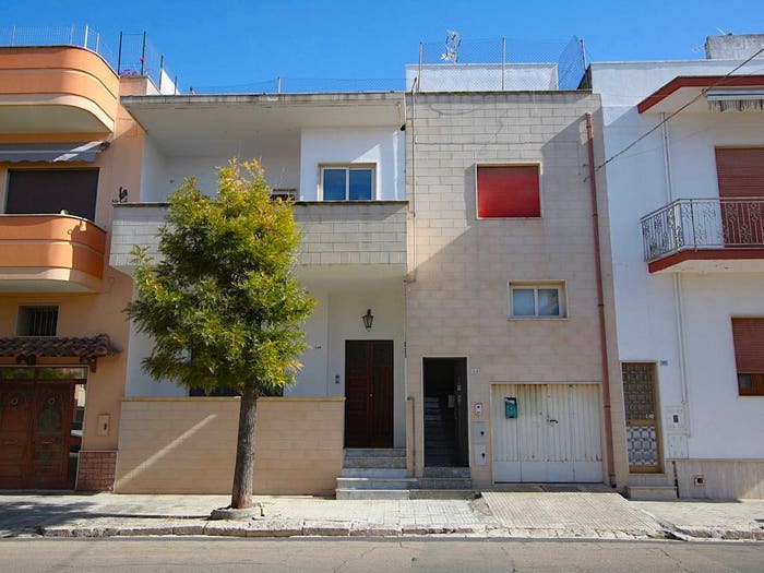 Appartamento con 6 locali in vendita in Via Fabio Filzi, Centro, Matino