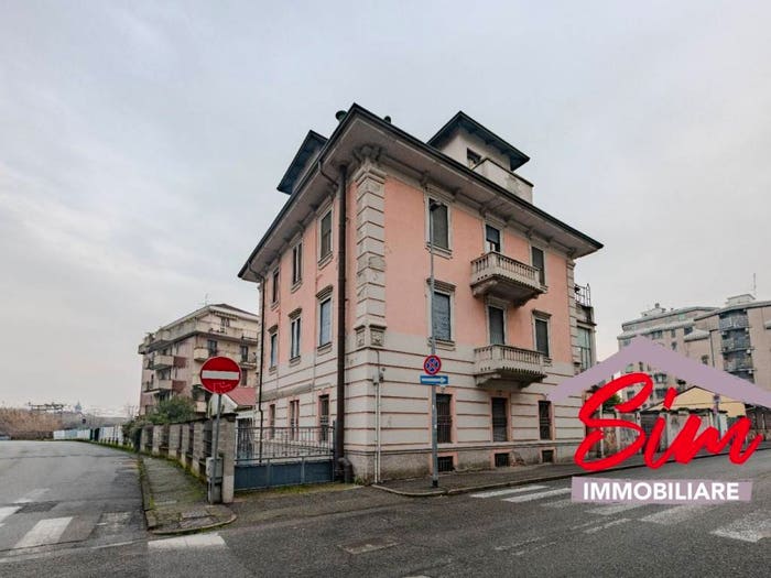 Casa con 6 locali in vendita in Via S Bernardino da Siena sn, Centro Stazione, Novara