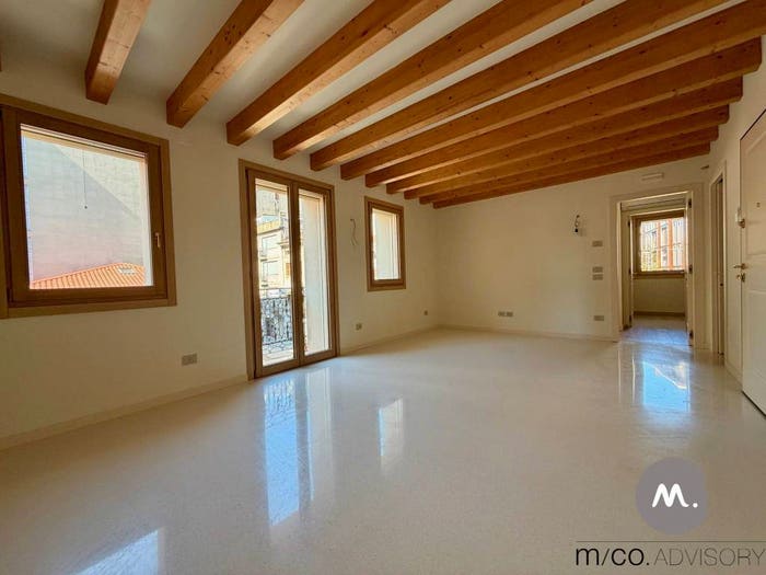 Appartamento trilocale in vendita in Via Giuseppe Mazzini, Centro Storico, Pordenone