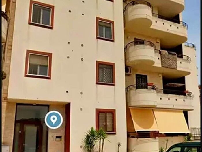 Appartamento con 5 locali in vendita in Via Grazia Deledda, Centro, Canosa di Puglia