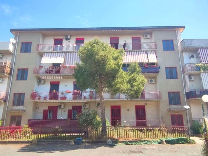 Appartamento trilocale in vendita in via Sardegna, Piano Tavola, Belpasso