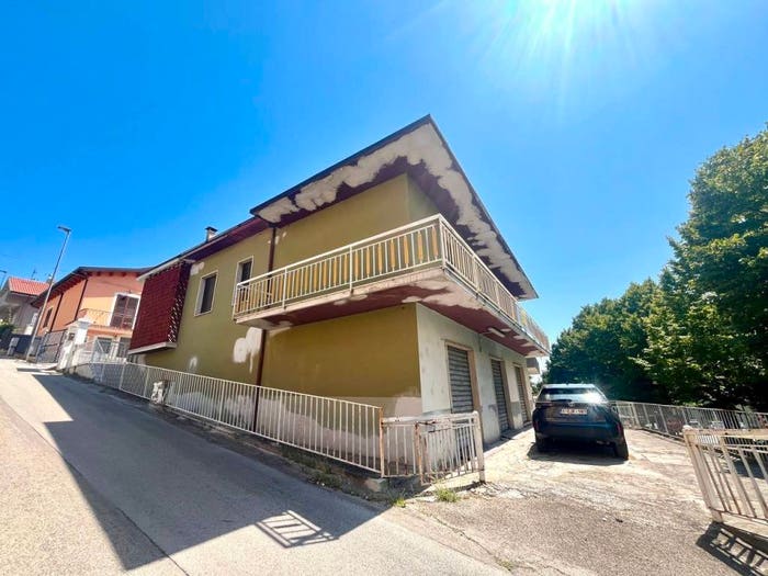 Casa con 6 locali in vendita in Via Cervone, Colle del Telegrafo Colle Scorrano, Pescara
