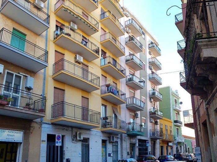 Appartamento con 5 locali in vendita in Via Ottobre, Centro, Augusta