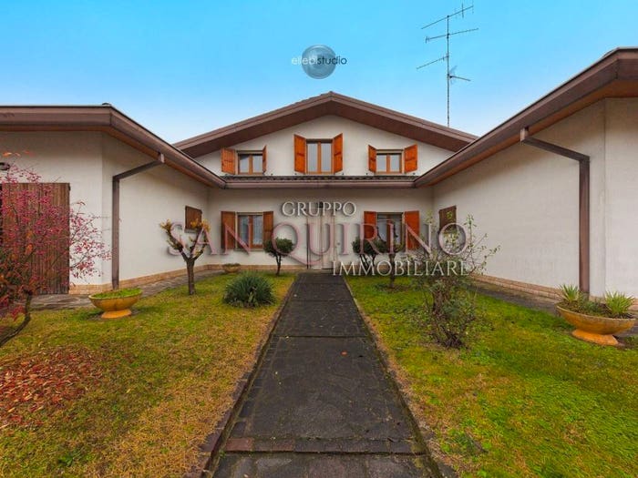 Casa con 6 locali in vendita in Via Silvio Pellico, Rovereto, Novi di Modena