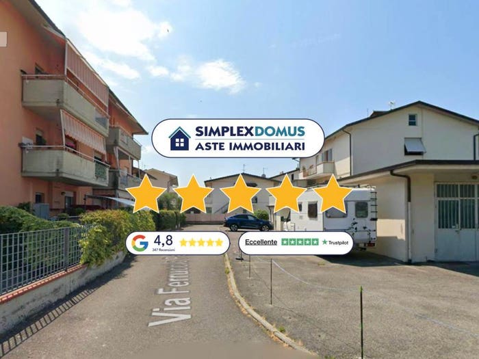 Casa con 6 locali in vendita in Via Ferruccio Parri, Santa Lucia, Uzzano
