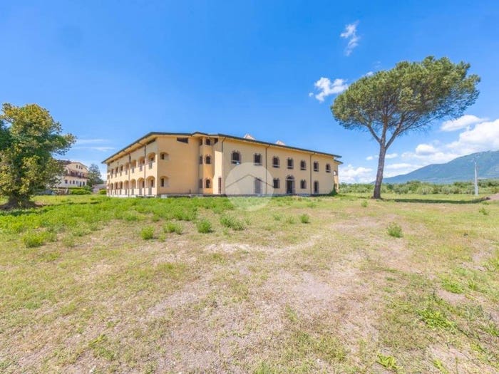 Casa con 6 locali in vendita in Via Maremmana Inferiore, Casacalda Carcibove, Guidonia Montecelio