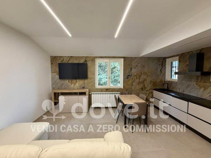 Appartamento bilocale in vendita in Via Don Bassanelli, Spinone al Lago