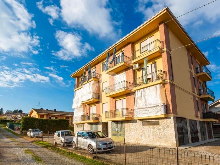 Appartamento trilocale in vendita in Via Valle, Stazione, Castell'Alfero