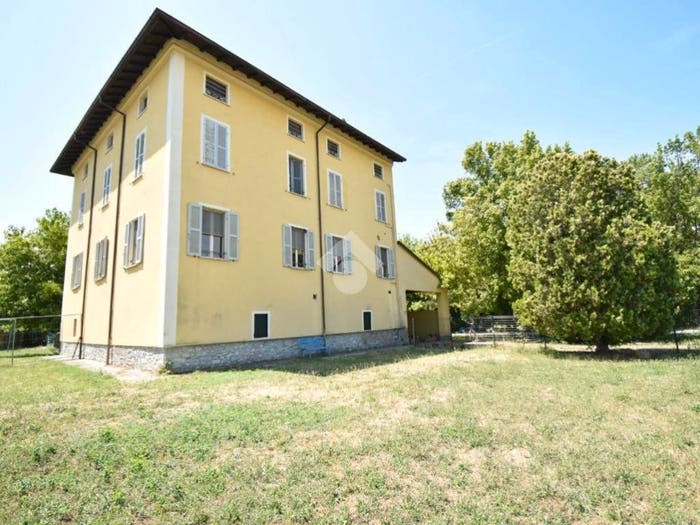 Appartamento trilocale in vendita in Via nello venturini, Centro, Felino
