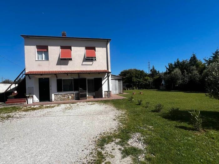 Appartamento con 6 locali in vendita in Piombino