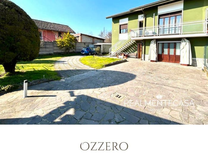 Casa quadrilocale in vendita in Via Soria Vecchia, Ozzero