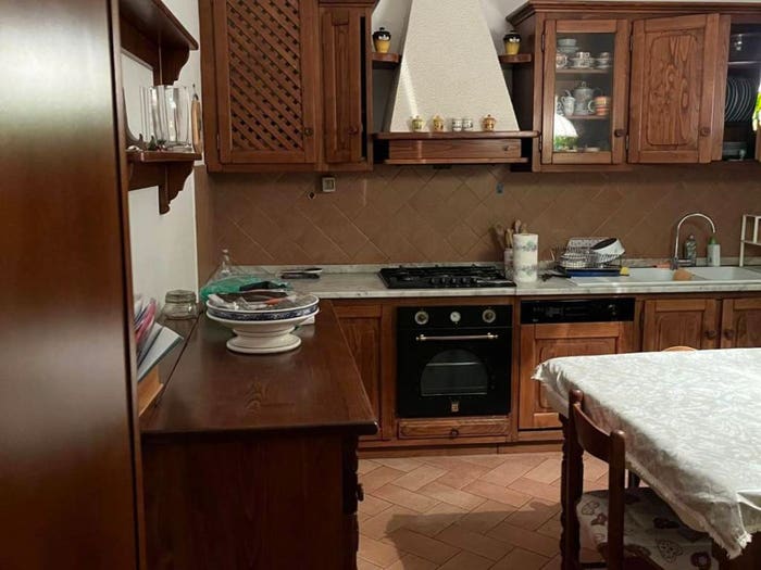 Casa con 6 locali in vendita in Via Visignano Sud, Titignano Visignano, Cascina