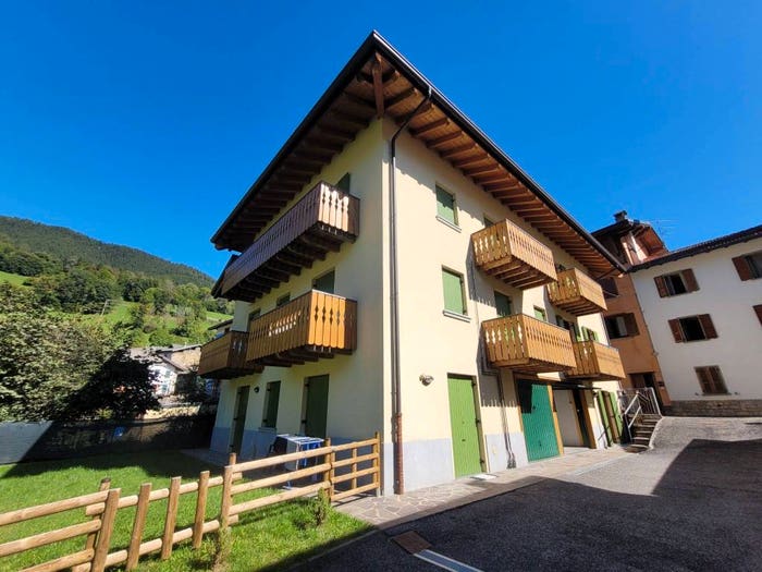 Appartamento quadrilocale in vendita in Via Case Nuove, Pezzolo, Vilminore di Scalve