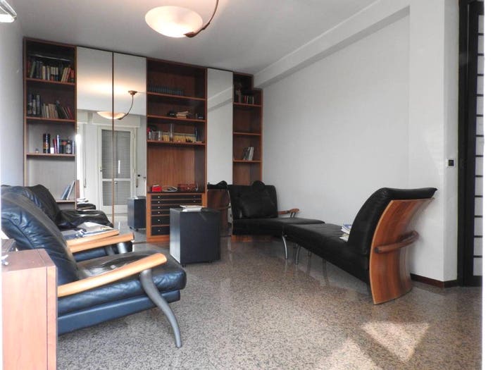Appartamento trilocale in vendita in Via Renata Cipriani, Villa Raverio, Besana in Brianza