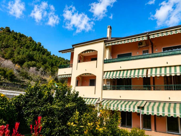 Appartamento con 5 locali in vendita in Corso Vittorio Emanuele, Centro, Camporosso