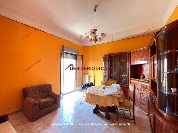 Appartamento con 5 locali in vendita in Via Ricca Salerno, Acquedolci