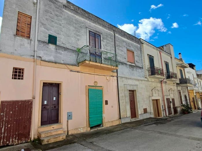 Appartamento trilocale in vendita in Vico Milano, Oria