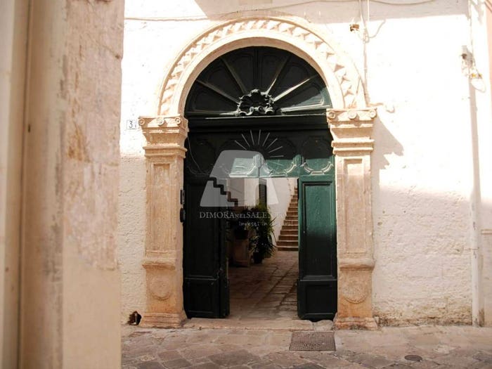Casa con 6 locali in vendita in Via Alessio Comneno, Centro, Alessano