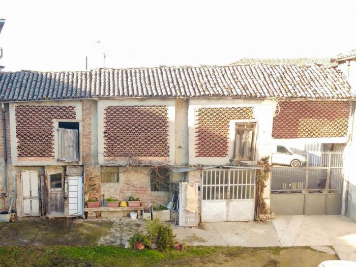 Casa trilocale in vendita in Via Ruscone, Centro, Castagnole delle Lanze