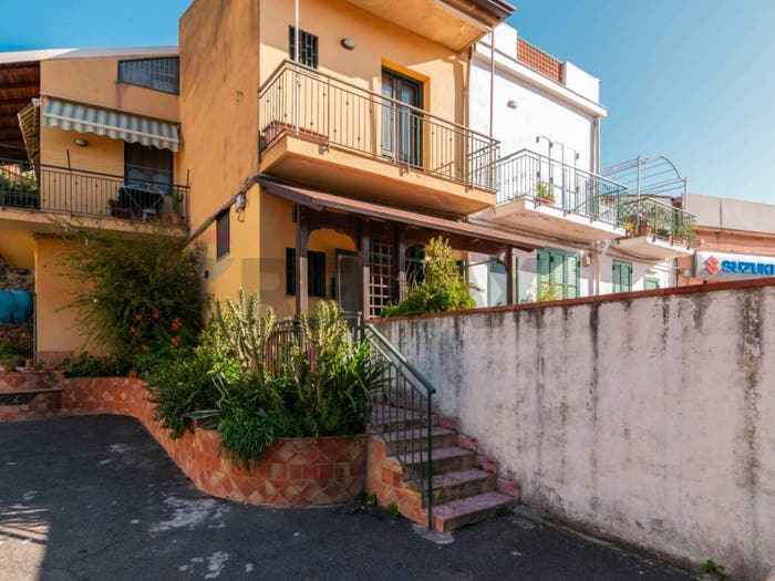Casa quadrilocale in vendita in Via Sebastiano Catania, San Nullo Sebastiano Catania, Catania