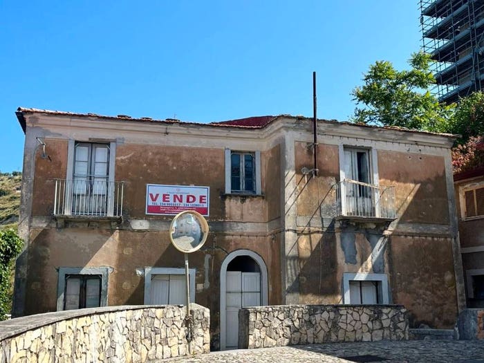 Casa con 6 locali in vendita in Via Indipendenza, Centro, Amantea