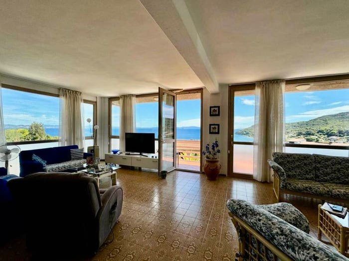 Casa con 6 locali in vendita in Cavo, Rio