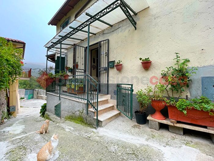 Appartamento con 5 locali in vendita in Via della Chiesa, Rieti