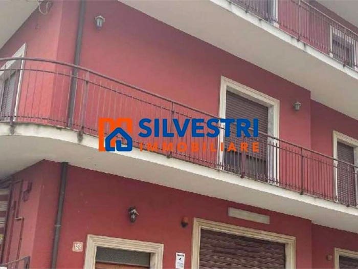 Appartamento con 6 locali in vendita in Via Barone Nicola Nisco, Centro, San Giorgio del Sannio