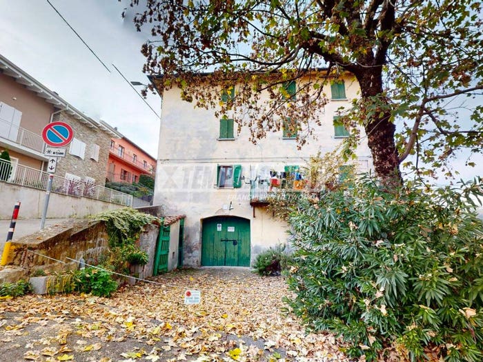 Casa quadrilocale in vendita in Via Novembre, Pavullo nel Frignano