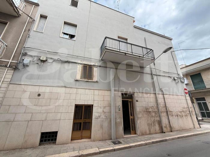 Casa con 6 locali in vendita in via Boccaccio, Ospedale, Andria