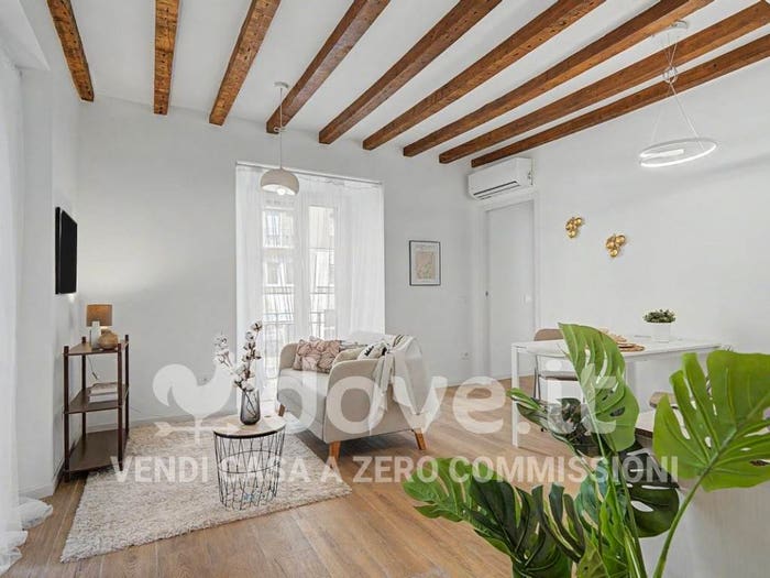 Appartamento bilocale in vendita in Via Lazzaro Palazzi, Porta Venezia, Milano