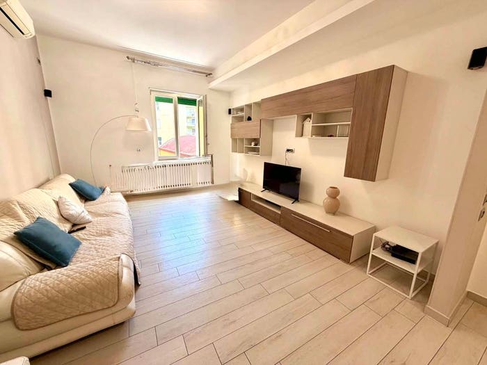 Appartamento trilocale in affitto in Via Martiri Ungheresi, Pastena Pastena Alta, Salerno