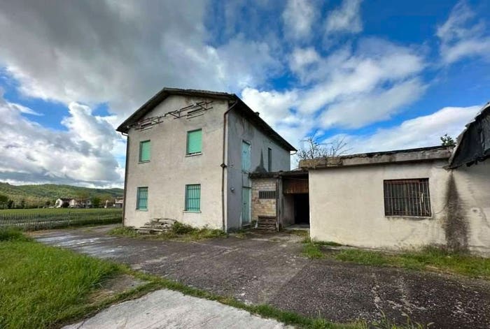 Appartamento con 6 locali in vendita in Località Cà L'Agostina, Ca' L'Agostina, Fermignano