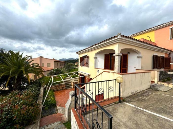 Casa quadrilocale in vendita in Via Oggianu, Agrustos, Budoni