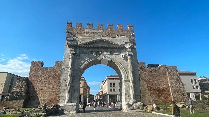 Appartamento con 5 locali in vendita in Vicolo del Voltone, Rimini
